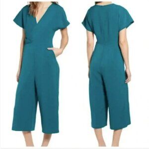Leith Jumpsuit M Green Wide Leg Crop V Neck. Back zipper.